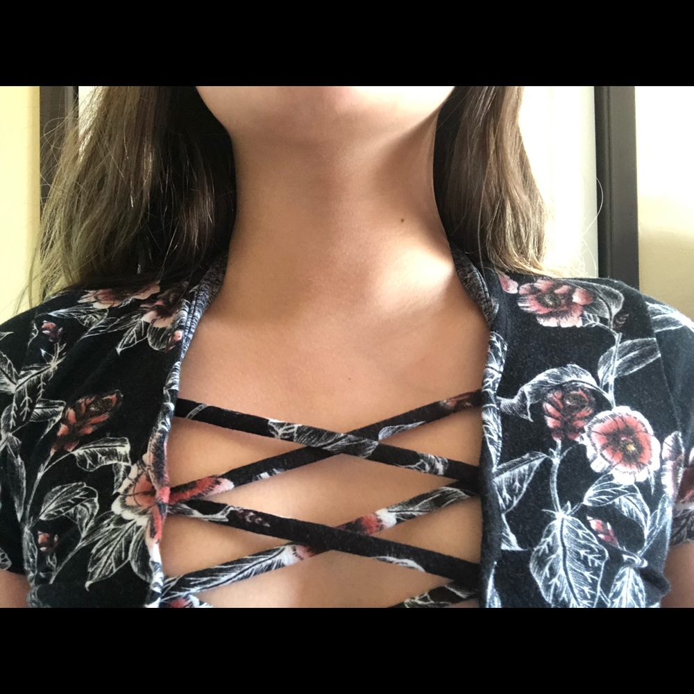 Black flowered scoop neck shirt